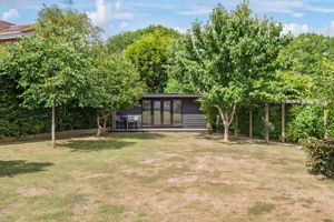 Garden and office / Studio- click for photo gallery